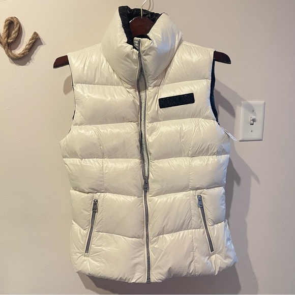 Mackage Chaya Down Quilted Puffer Vest - Picture 5 of 15